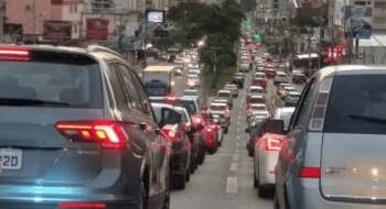Medidas restritivas em Goiânia diminuem circulação de veículos em até 20% nas principais vias da cidade